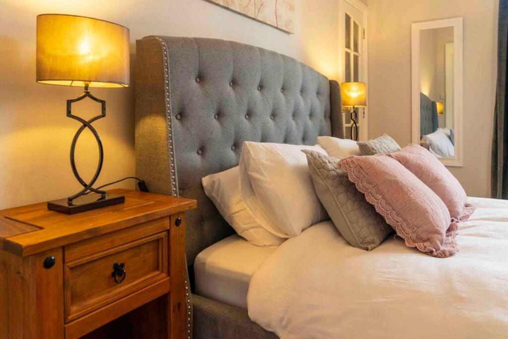 Spacious City Centre Apartment Full Of Character Инвернесс Экстерьер фото