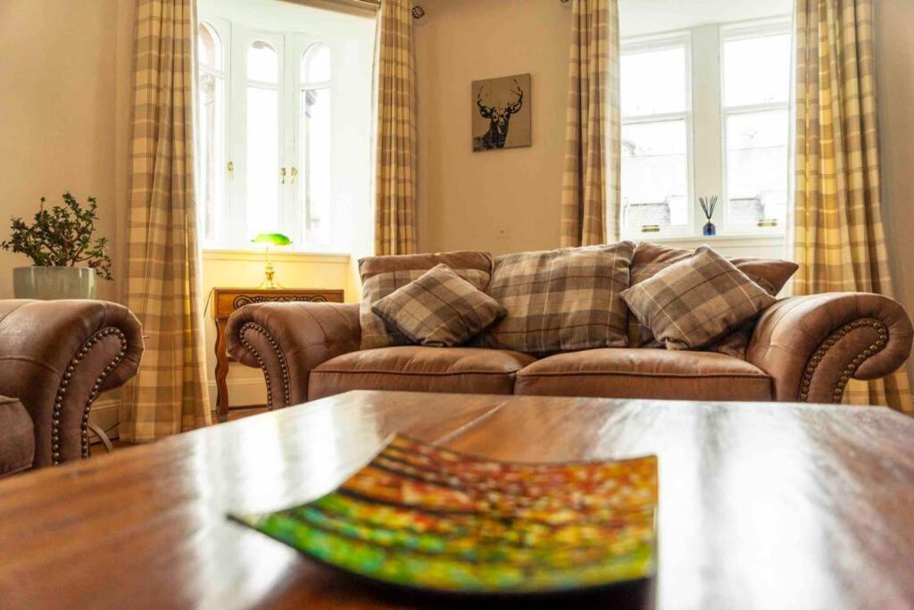 Spacious City Centre Apartment Full Of Character Инвернесс Экстерьер фото